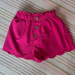 SHEIN Pink Scalloped Kids Shorts